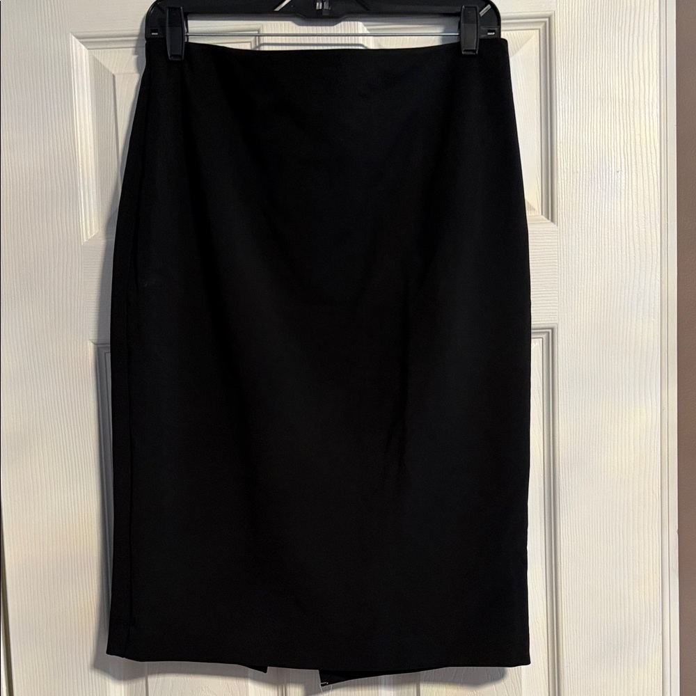 NWT. Express Classic Black Pencil Skirt